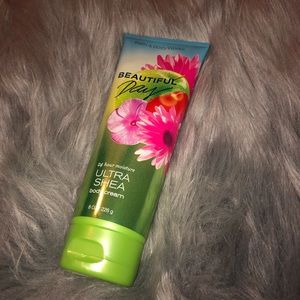 BEAUTIFUL DAY BATH & BODYWORKS BODY CREAM